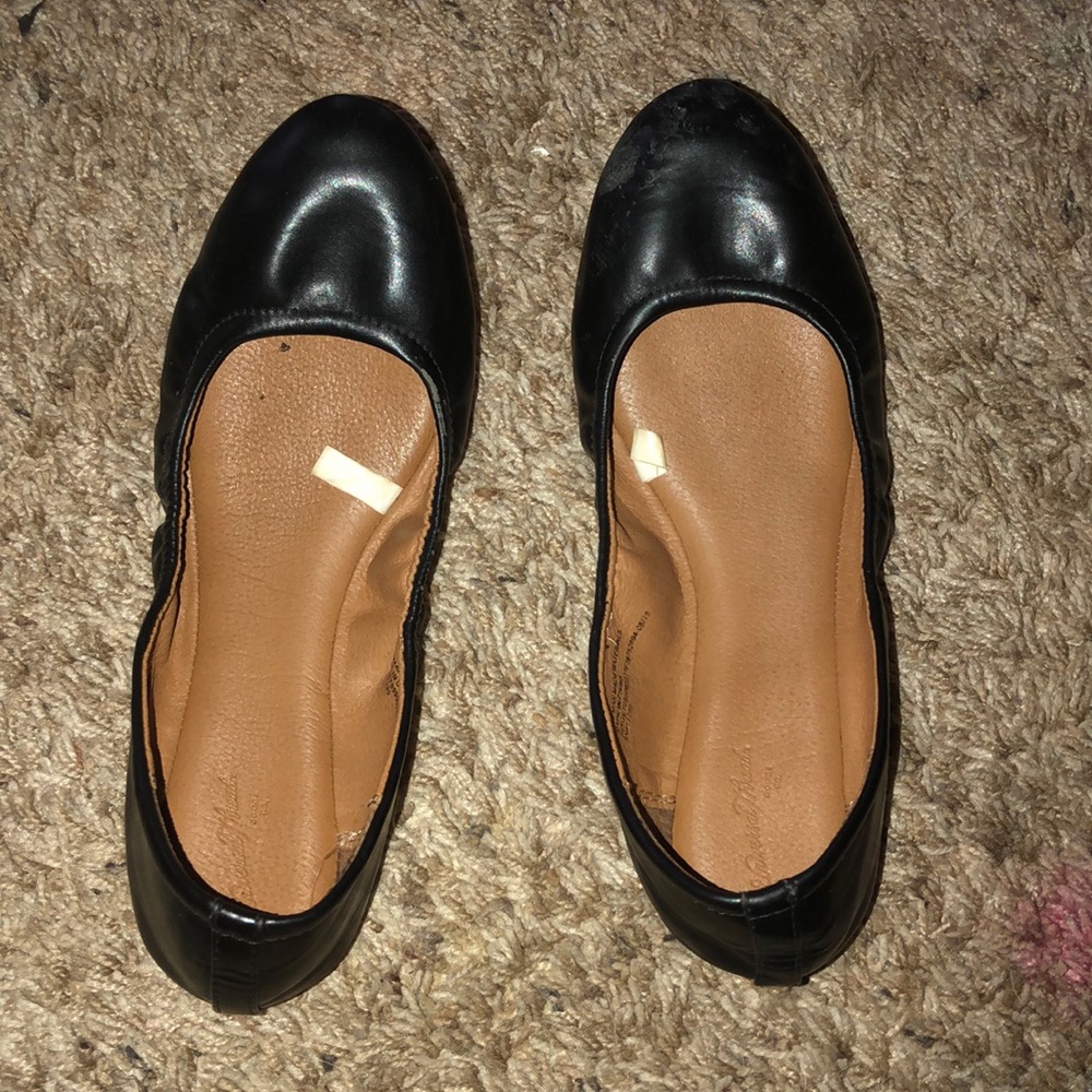 Black dressy shoes
